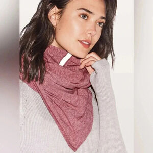 Lululemon Vinyasa Scarf  *Rulu Heathered Auburn